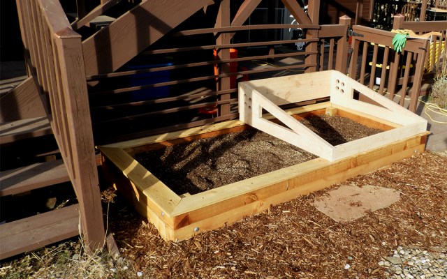 raised_bed_101919_06